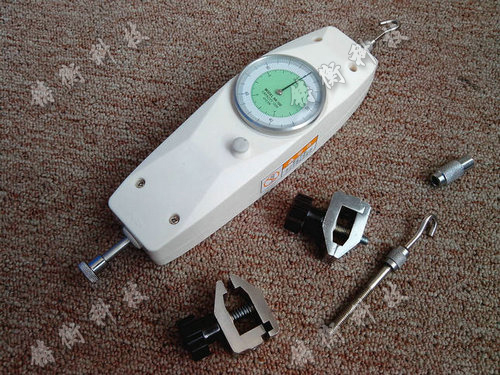 指針式測(cè)力計(jì)