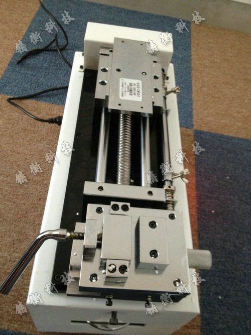 電動(dòng)臥式測(cè)試臺(tái)